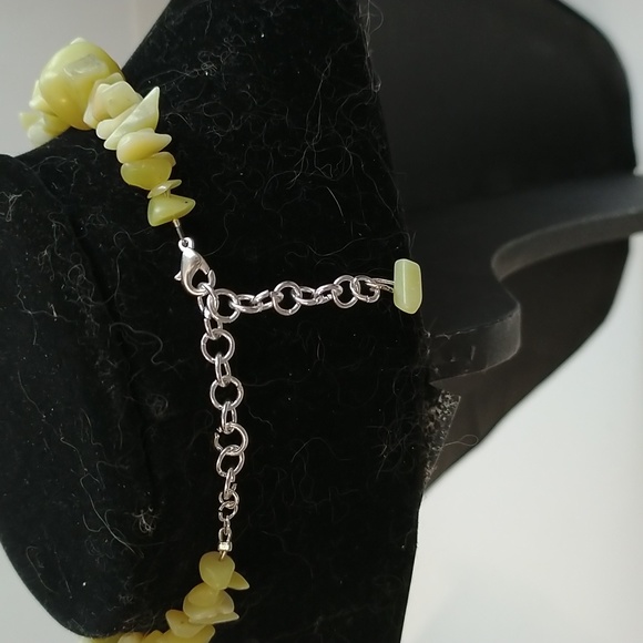 Handmade Olive "Serpentine" Chip Choker - Picture 2 of 4